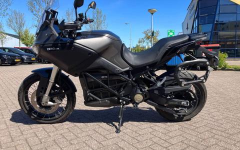 ZERO 24MY FST ADVENTURE DSR/X EU ZF17.3 TUNGSTEN
