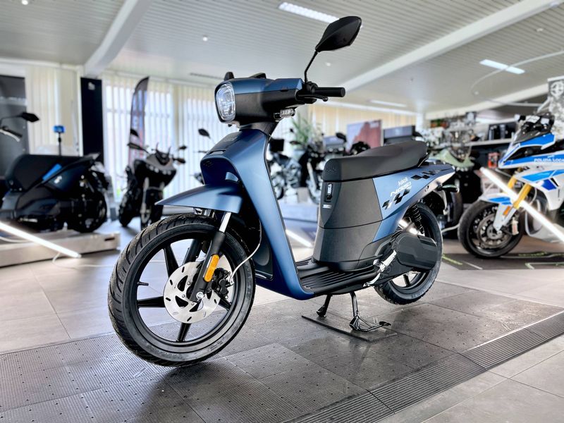 NGS3 2.8 blu petrol my2022,