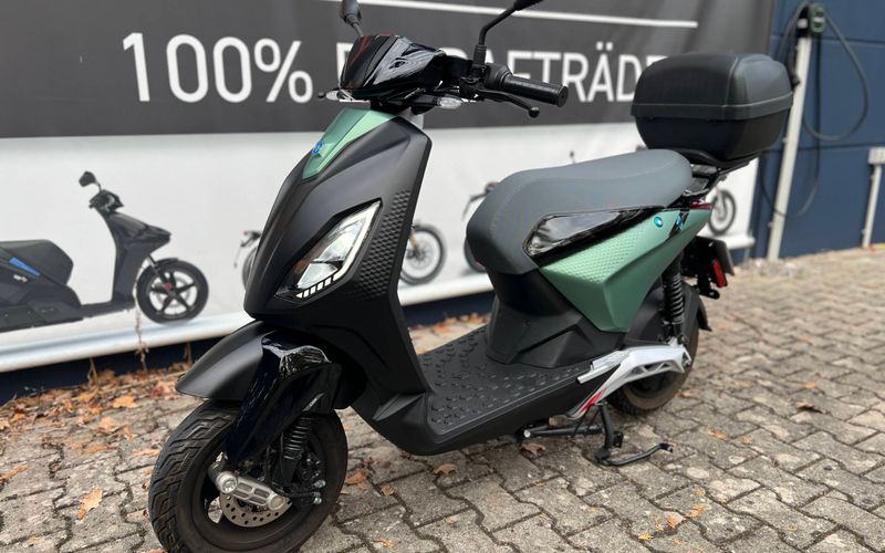 Piaggio 1