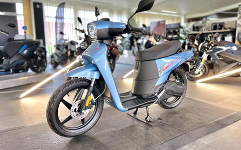Askoll NGS2 2.8 Azure MY2022, 45km/h 2 Akkus